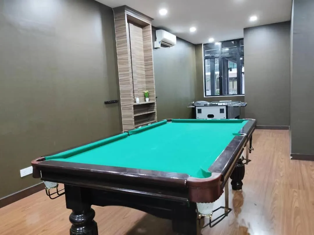 Apartment Beautiful Sunset Beside Paradigm Mall 14 Pax Johor Bahru